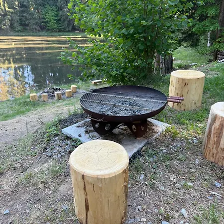Netradicni Ve Dvou Drevenych Sudech Pro Az 8 Osob Luksustelt *